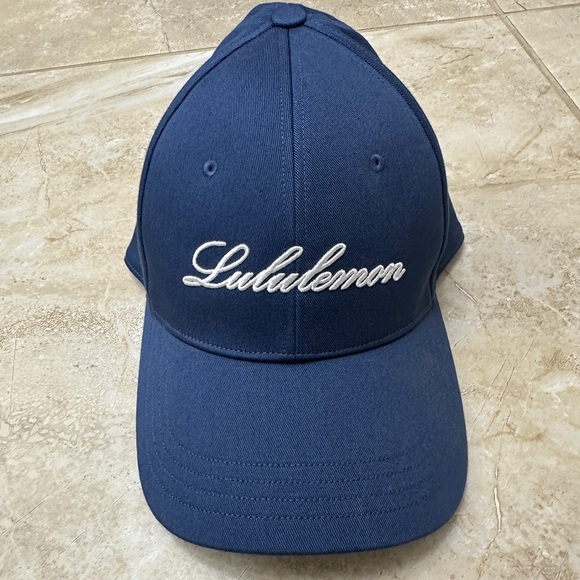 Lululemon Structured Baller Script - Picture 2 of 3